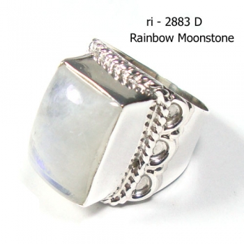 Solid silver rainbow moonstone ring